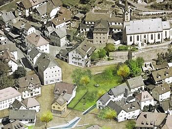 Der Marktplatz soll als grüne Lunge von Wallenfels zum Verweilen einladen. Illustration: Büro BauchplanArchiv/Susanne Deuerling