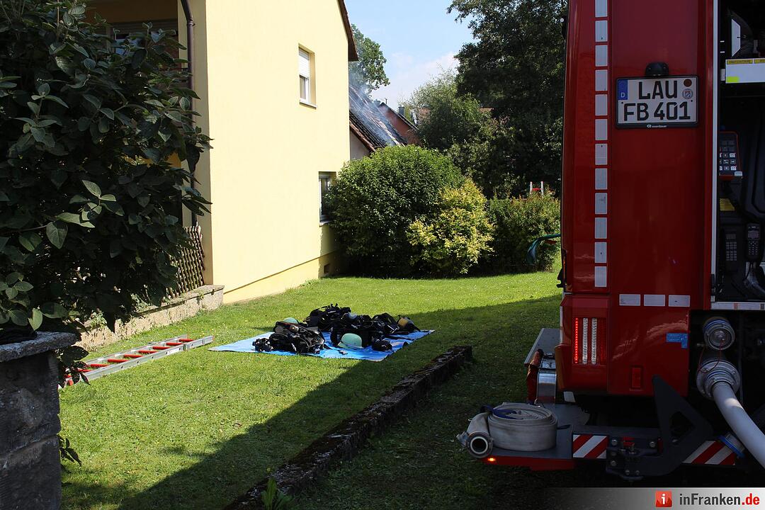 Garage in Burgthann brennt ab