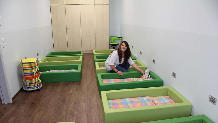 Schlafraum der Krippe der Kinderbetreuungseinrichtung "Oase" in Weidhausen Foto: Alexandra Kemnitzer