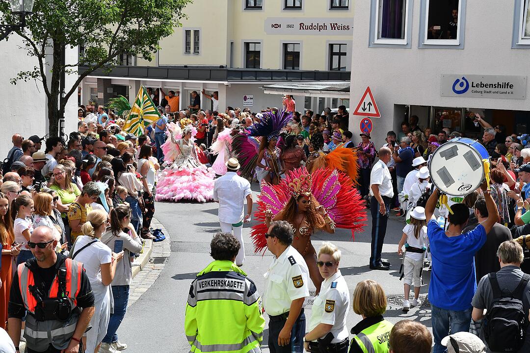 Umzug beim Samba-Festival in Coburg