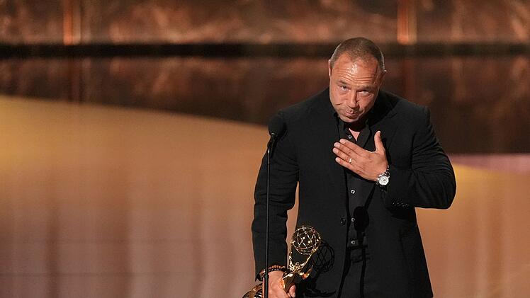 77. Emmy Awards