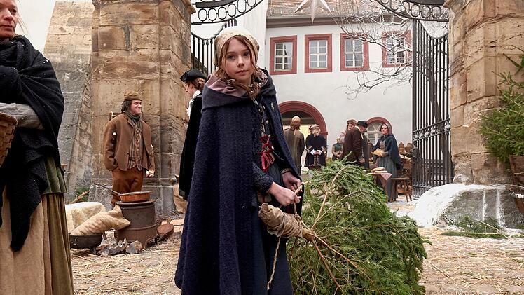 Die achtj&auml;hrige Elisabeth Bach (Lotta Herzog) macht es sich zur Aufgabe, kurz vor dem Fest einen Weihnachtsbaum f&uuml;r die Familie zu besorgen.