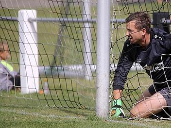 Kleintettaus Keeper Florian Möller ist am Samstag im Heimspiel gegen den SV Merkendorf gefordert. Foto: Timo Geldner