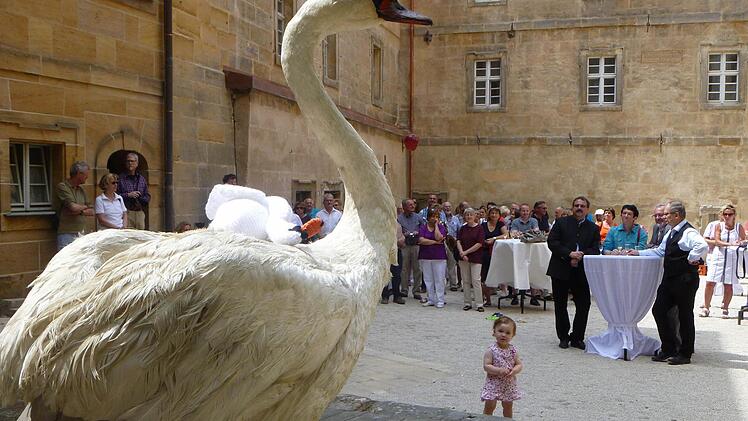 Die Kulturreihe wurde im Unteren Schlosshof eröffnet.