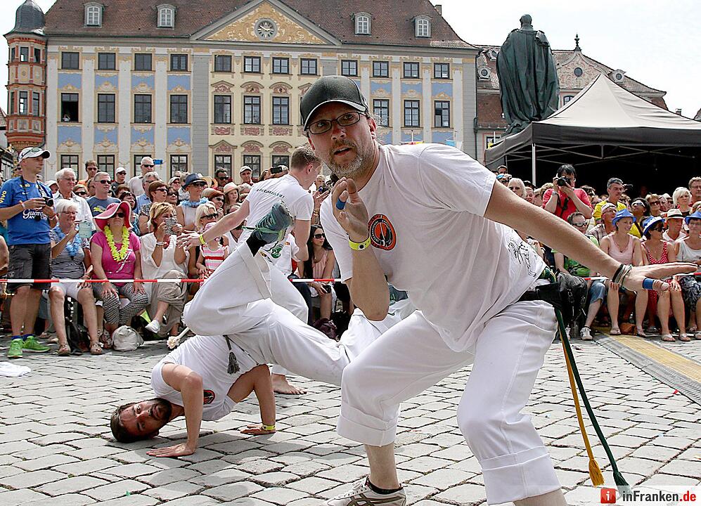 C_0710_Sambaumzug_30