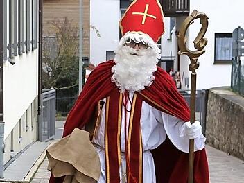 Der FT-Nikolaus unterwegs in Bischberg Foto: Barbara Herbst