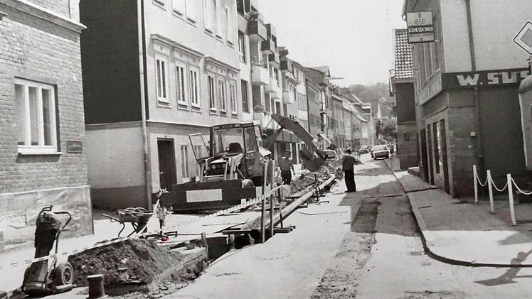 Auch das Gebäude der ehemaligen Bäckerei Süße (rechte Seite) in der Leopoldstraße steht nicht mehr, sondern musste ebenfalls einem Neubau weichen.Foto: Archiv
