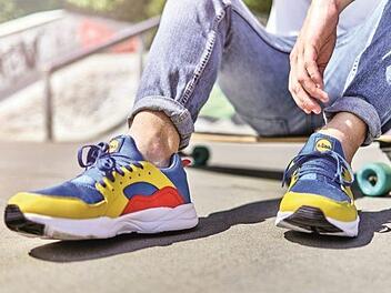 Lidl bringt seine eigenen Sneaker auf den Markt. Ab dem 30. September verlost der Discounter die Turnschuhe auf seinem Instagram-Kanal. Foto: Lidl