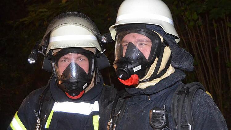 Zum Brand eines Gartenhäuschens in Bad Kissingen ist die Feuerwehr in der Nacht zum Donnerstag ausgerückt. Foto: Peter Rauch