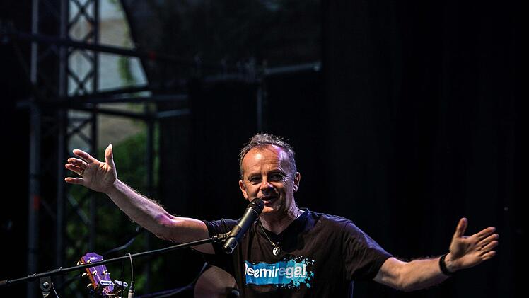 Impressionen vom Auftakt des Tambacher Sommers mit Willy AstorFoto: Jochen Berger