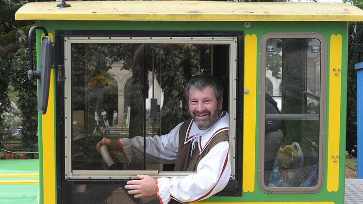 Peter Heil (Christian Kessler) dreht eine Runde in der Gecko-Bahn. Siegfried Farkas