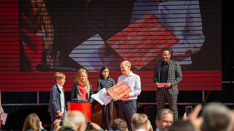 Bundestagswahl Nürnberg: olaf Scholz attackiert FDP