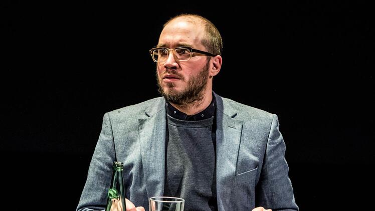 Impressionen vom Coburger Tankred-Dorst-Lesemarathon in der Reithalle: Thorsten KöhlerFoto: Jochen Berger