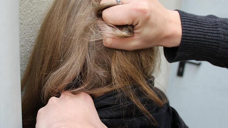 Ein 29-jähriger Höchstadter hat seine Lebensgefährtin zweimal angegriffen.  Symbolfoto: Benedikt Borst