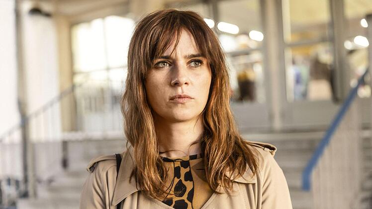 Jule (Nora Tschirner) hält nichts von den Plänen ihrer Schwester.