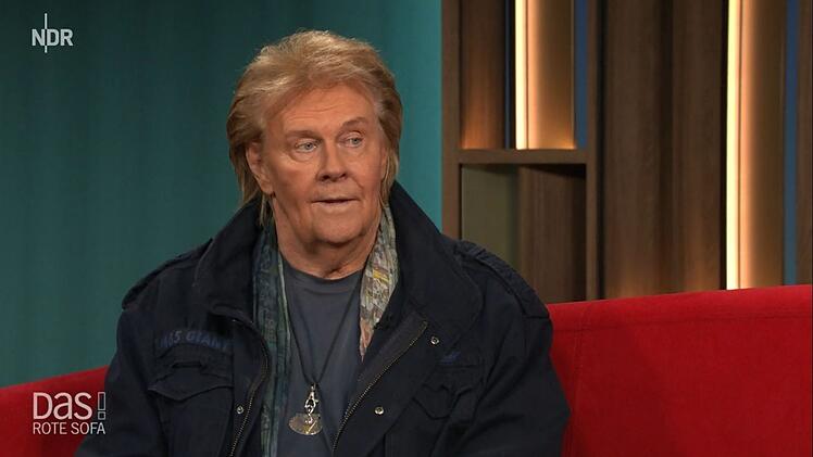 Im NDR-Talk "Das! Rota Sofa" hat Howard Carpendale &uuml;ber sein neues Buch und seine Beziehung zu seinen S&ouml;hnen gesprochen.