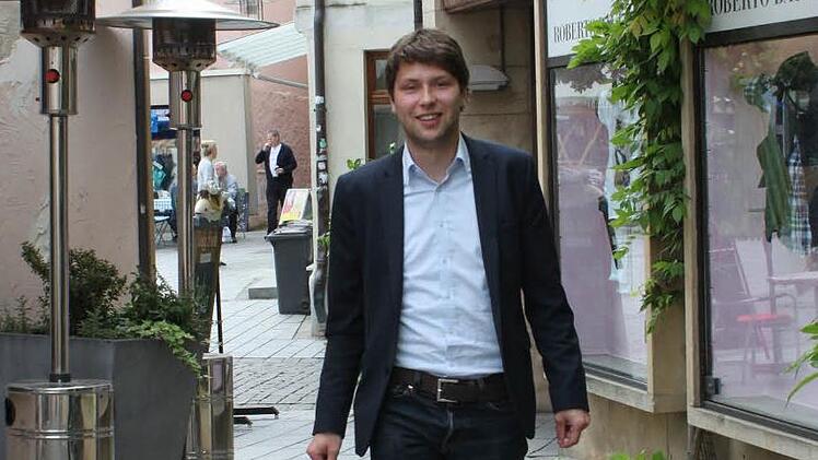 Steffen Hofmann (28) kennt sich aus in Lichtenfels. Er ist hier zur Schule gegangen. Foto: Ramona Popp