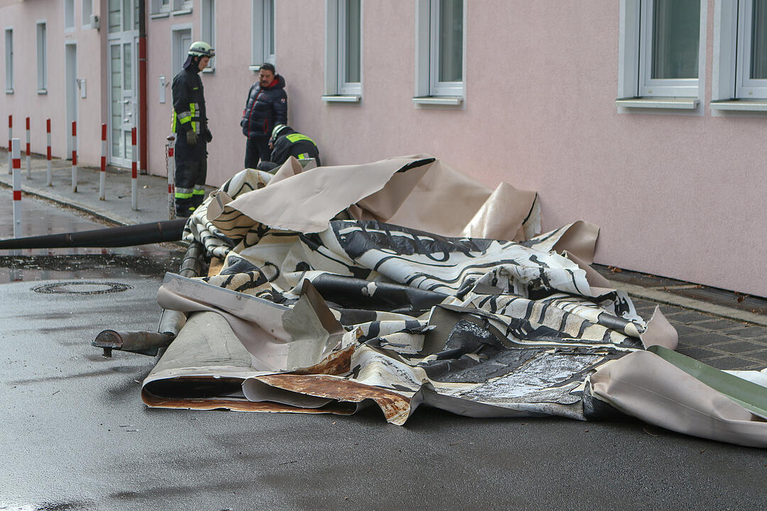Erste Sturmschäden in Franken