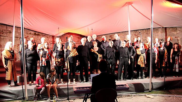 Impressionen vom Chorfestival     Foto: Richard Sänger