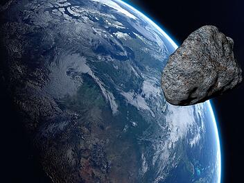 Nasa warnt: Asteroid rast auf Erde zu – Himmelskörper ist "gefährlichstes Objekt" für unseren Planeten