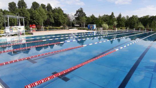 Das Außenbecken  Foto: PR