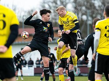 Effeltrich vs. Forth: Sieben Treffer fallen im Spitzenspiel