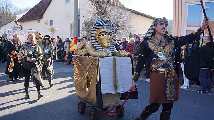 Faschingszug in Zeitlofs. Foto: Marion Eckert