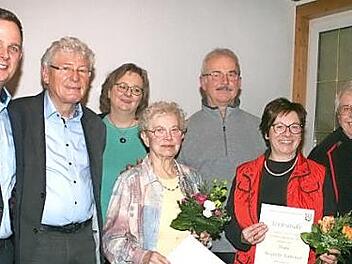 Bei der Jubilarehrung der Bad Rodacher Sängervereinigung (von links): Tobias Ehrlicher, Werner Zoufal, Sabine Lien, Christa Gilbert, Werner Uhlig, Brigitte Fahrner und Leopold Schinder. Foto: Martin Rebhan