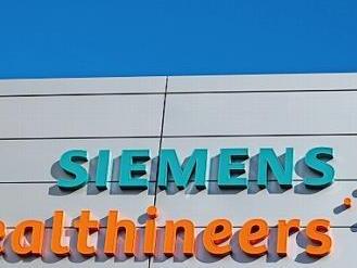 Die Corona-Pandemie hat selbst die Geschäftes des Medizintechnik-Konzerns Siemens Healthineers gebremst. Unter anderem mit neuen Antigen-Tests will das Unternehmen im kommenden Geschäftsjahr aber wieder deutlich wachsen. Foto: Daniel Karmann, dpa