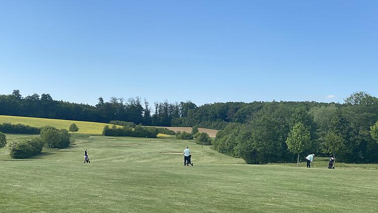 Der Wald und die ruhige Lage kennzeichnen das Löffelsterzer Gelände.