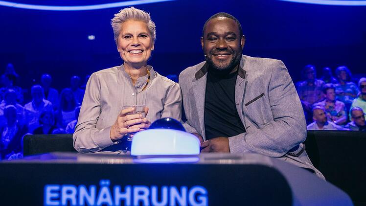 Am Mittwoch, 21. Oktober, zu Gast bei "Der Quiz-Champion - Das &Ouml;sterreich-Deutschland-Special": Sarah Wiener und Nelson M&uuml;ller kennen sich bestens mit dem Thema "Ern&auml;hrung" aus.