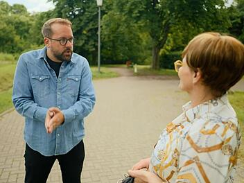 Paul Ronzheimer f&uuml;hrt mit Anna (Name ge&auml;ndert) ein Streitgespr&auml;ch zum B&uuml;rgergeld.