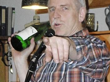 Klaus Arnhold ist einer der Auktionatoren bei der traditionellen Sebastiani-Versteigerung am kommenden Samstag im Sportheim in Unterschleichach. Foto: sw