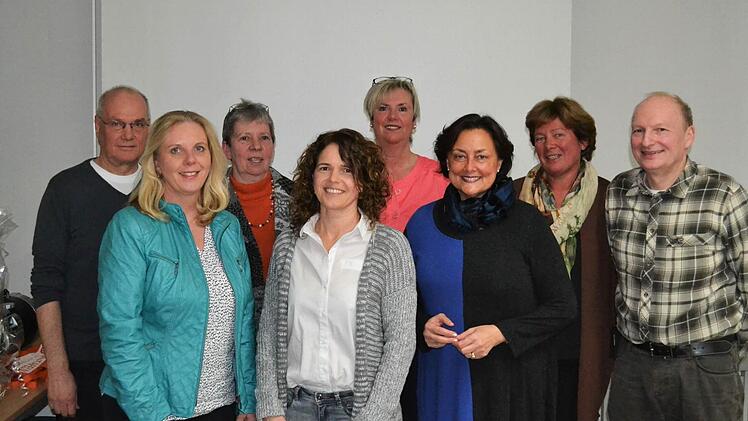 Der neue Vorstand der Kissinger Tafel (von links): Rainer Zenner, Iris Hönig, Ursula Bürger, Marina Schachenmayer-Wiesend, Dagmar Ziegler, Emmi Kleinhenz, Angela Kahle, Hartmut Großmann.  Foto: Nicolas Thoma