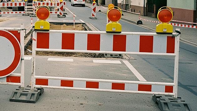 Eine Ortsdurchfahrt ist wegen Bauarbeiten gesperrt.