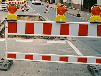 Eine Ortsdurchfahrt ist wegen Bauarbeiten gesperrt.