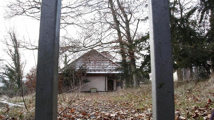 Das Haus im Hornschuchpark wird noch in diesem Jahr abgerissen. Ab 2016 wird hier neu gebaut. Foto: Hofbauer