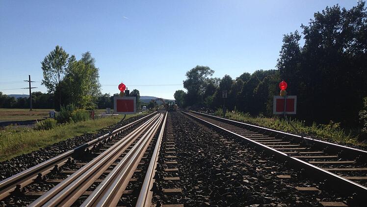Bahn-Baustelle in den MainauenDagmar Besand