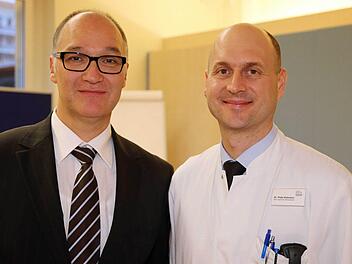 Chefarzt Professor Stefan Schwab (links) und der leitende Oberarzt Peter Kühnlein. Foto: privat