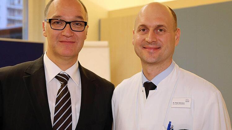 Chefarzt Professor Stefan Schwab (links) und der leitende Oberarzt Peter Kühnlein. Foto: privat
