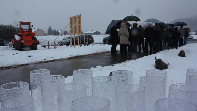 Eindrücke vom Spatenstich in Burkardroth.  Foto: Robert Huger