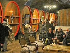 Im Winzerkeller war viel los.  Foto: Maria Heckmann