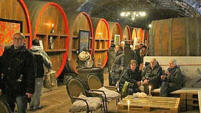 Im Winzerkeller war viel los.  Foto: Maria Heckmann