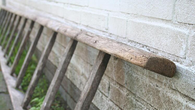 Ein junger Verehrer hat am Mittwochabend ungewollt einen Polizeieinsatz in Steinwiesen im  Kreis Kronach verursacht. Symbolbild: pixabay/Beeki
