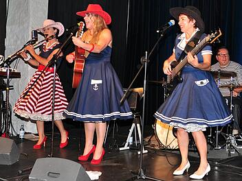 Den Auftakt beim "abend.licht" des Kulturamts Haßfurt live am Donnerstag, 28. Juni, machen die "Wonderfrolleins", die für ihre mitreißende Musik aus den 50er und 60er Jahren des letzten Jahrhunderts bekannt und beliebt sind.  Ulrike Langer