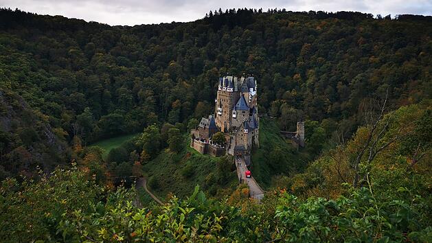 Die Burg Eltz ist nur ein Beispiel für die vielen historischen Höhepunkte in der malerischen Mosellandschaft.