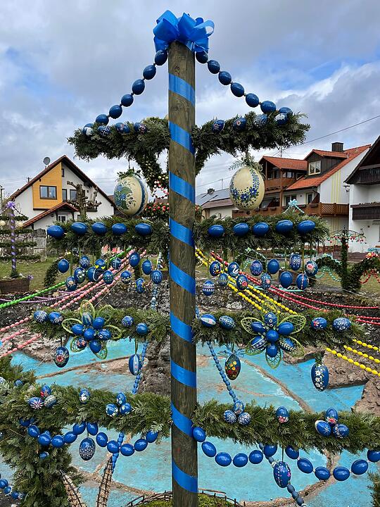 Osterbrunnen in der fränkischen Schweiz wieder geschmückt