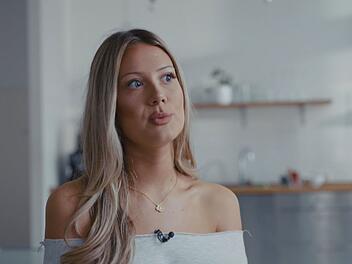 Influencerin Natalie Mae findet, dass User selbst Verantwortung f&uuml;r ihren Umgang mit den sozialen Medien &uuml;bernehmen m&uuml;ssen.