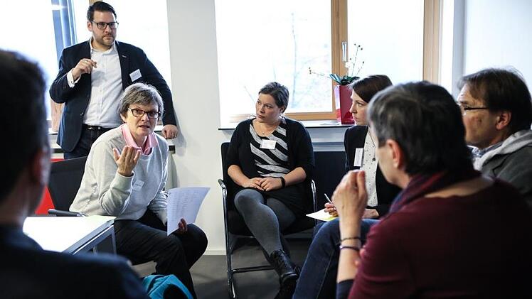 Beim Thema "Bildung und Kommunikation" wurde leidenschaftlich diskutiert.  Foto: Barbara Herbst