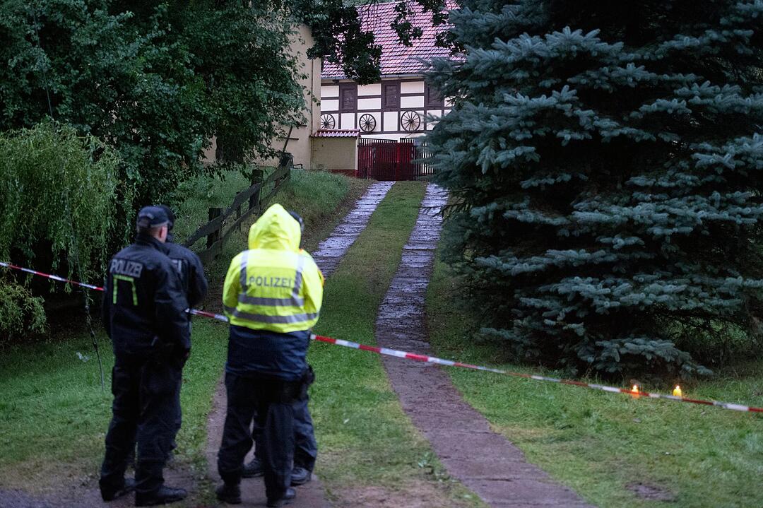 Polizei findet Frauenleiche in Lampersdorf